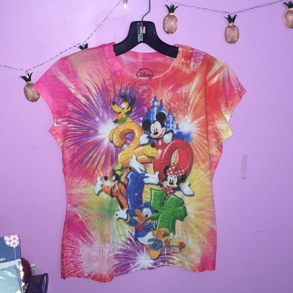 Disney 2014 Girls’ LG shirt